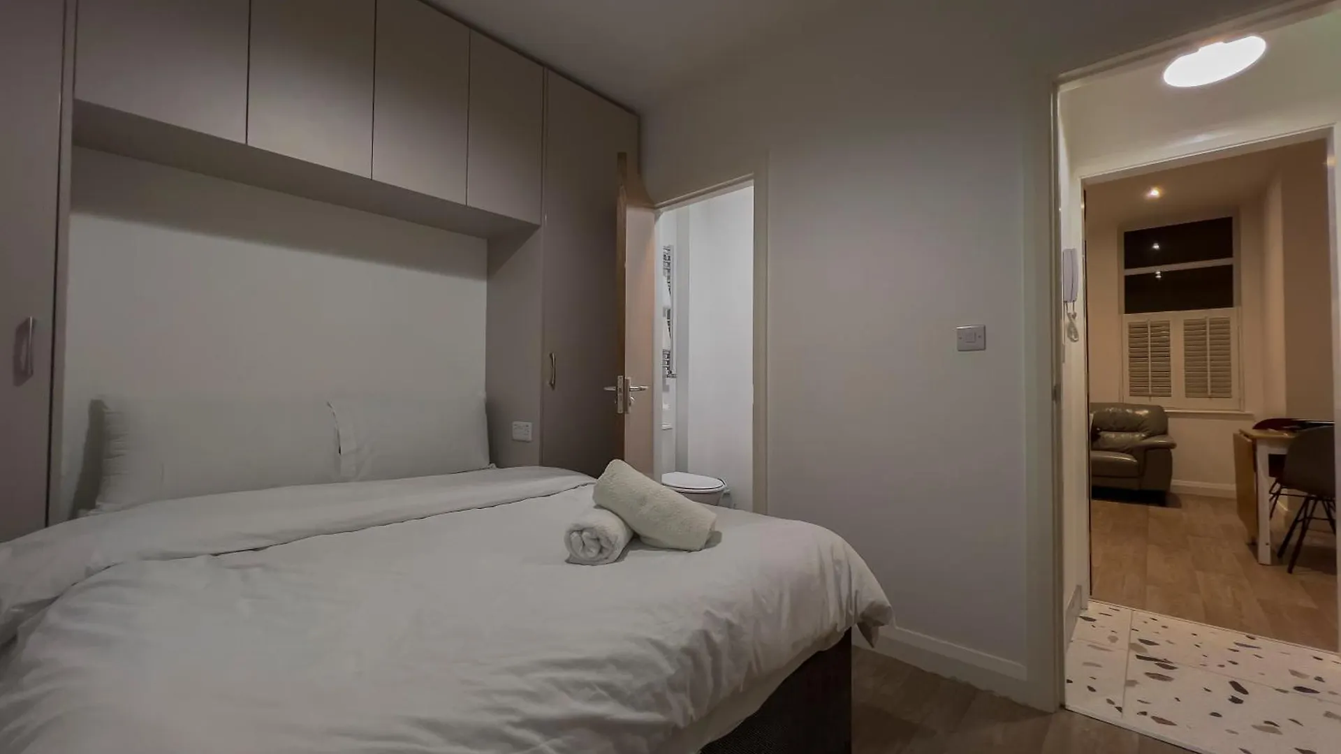 Boutique Belfast Apartment For 2